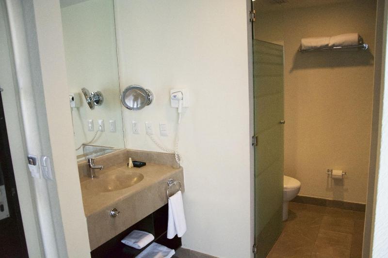 キングサイズベッドのスタンダードルーム, Four Points By Sheraton Veracruz