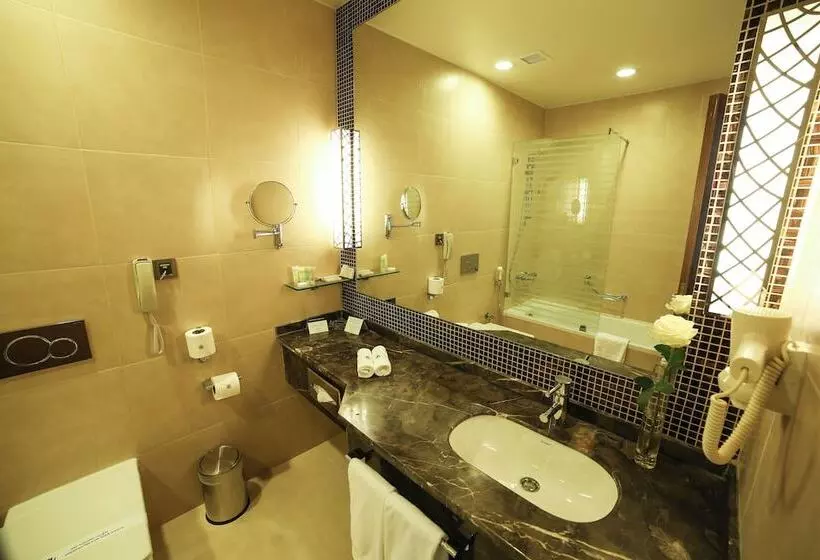 اتاق استاندارد, Golden Tulip Hotel Buraidah Al Qassim