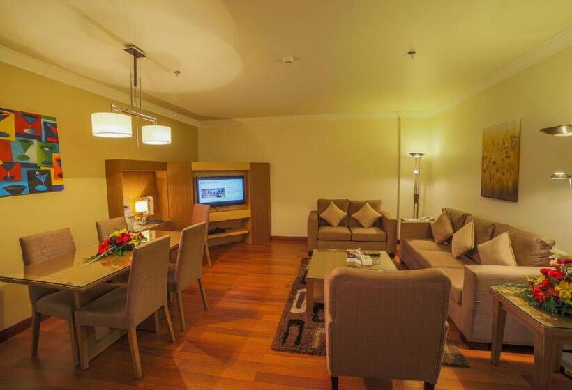 套房, Golden Tulip Hotel Buraidah Al Qassim