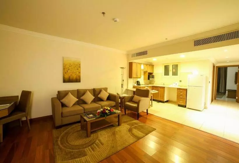 سوئیت اجرایی با تخت کینگ, Golden Tulip Hotel Buraidah Al Qassim