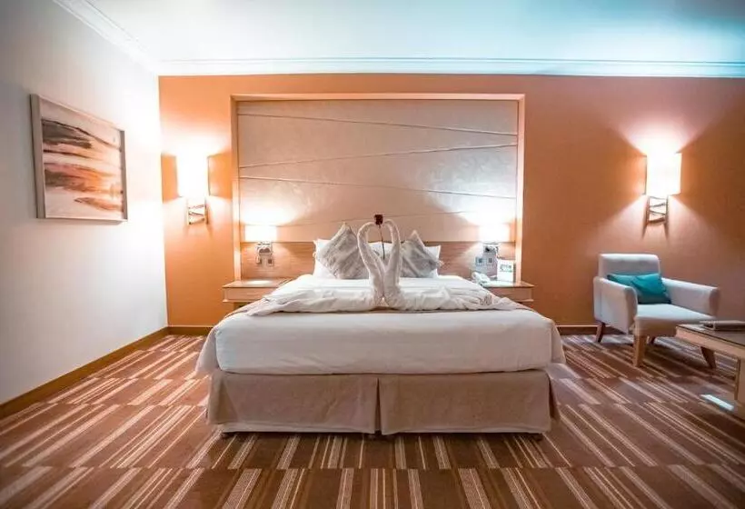 اتاق استاندارد با تخت بزرگ, Golden Tulip Hotel Buraidah Al Qassim
