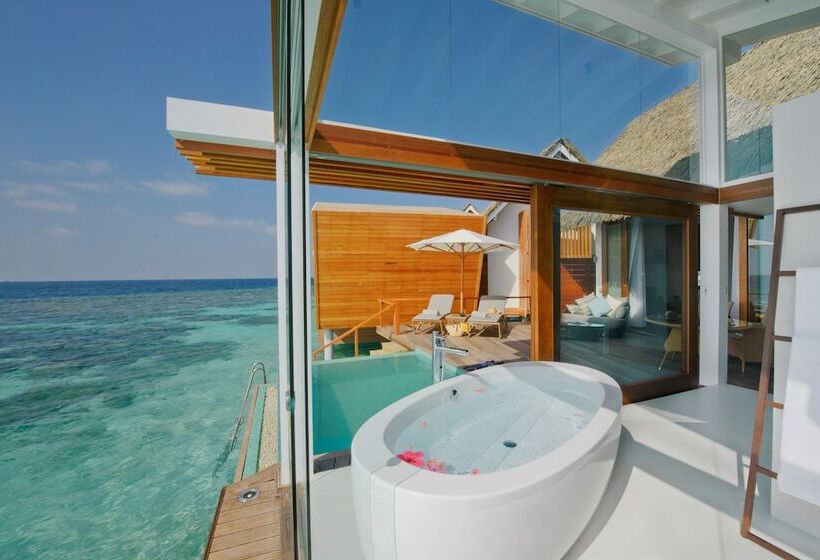 ویلای یک اتاق خوابه با استخر شنا, Kandolhu Maldives