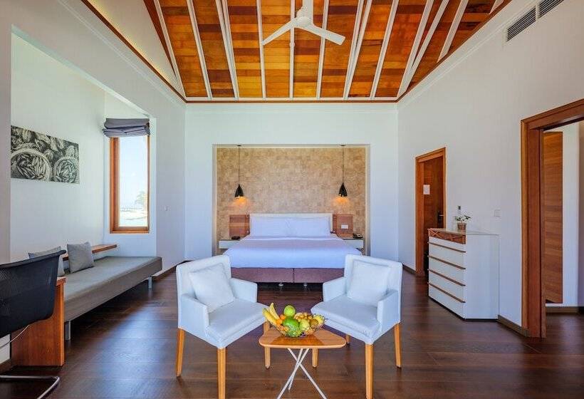 ویلای یک اتاق خوابه با استخر شنا, Kandolhu Maldives