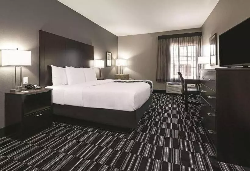 キングサイズベッドのスタンダードルーム, La Quinta By Wyndham Fort Worth West   I 30