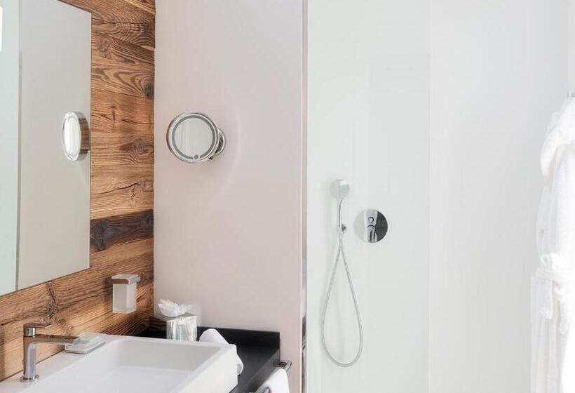 غرفة ديلوكس سرير كينج, Montana Lodge & Spa, By R Collection Hotels