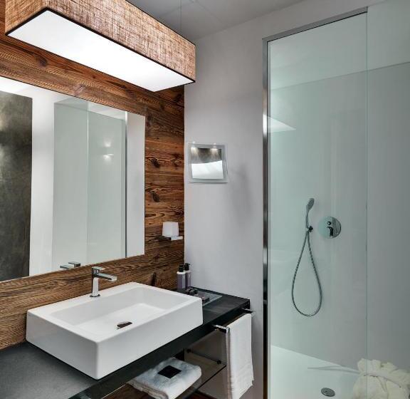 חדר סטנדרט עם מרפסת, Montana Lodge & Spa, By R Collection Hotels