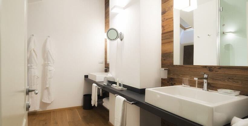 סוויטת ג'וניור, Montana Lodge & Spa, By R Collection Hotels