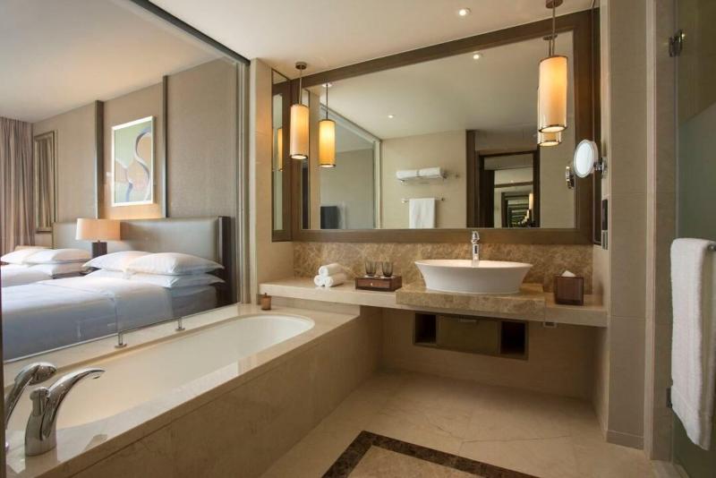 Номер Deluxe Вид на Сад, Sheraton Bailuhu Resort, Huizhou