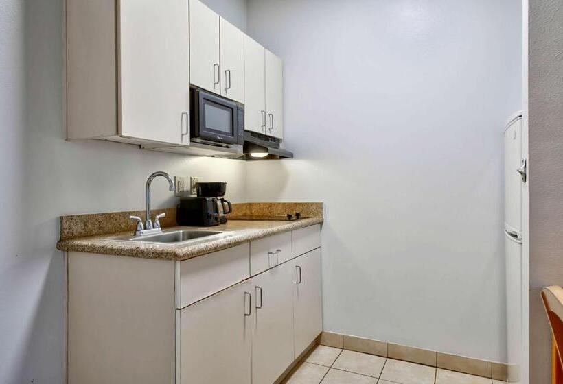 חדר דלוקס, Studio 6sulphur, La