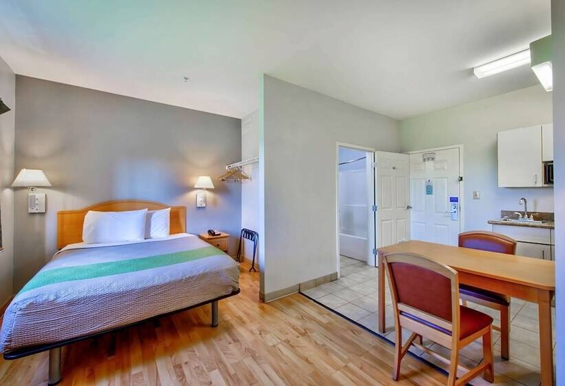 Номер Deluxe, Studio 6sulphur, La