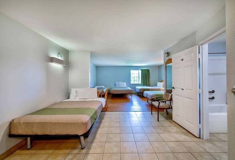 חדר דלוקס, Studio 6sulphur, La