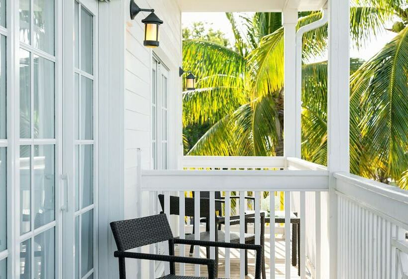 Полулюкс с Видом, The Marker Key West Harbor Resort