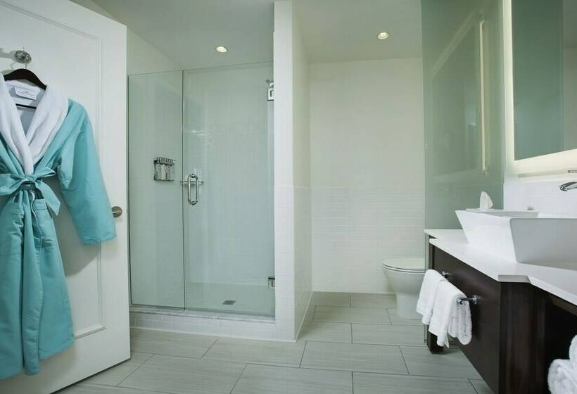 جناح جونيور ذات إطلالة, The Marker Key West Harbor Resort