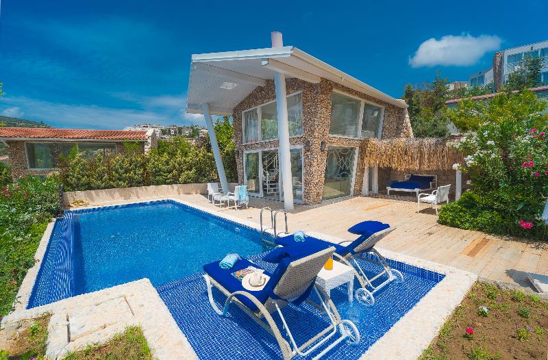 غرفة كلاسيكية سرير ملكى, The Marker Key West Harbor Resort