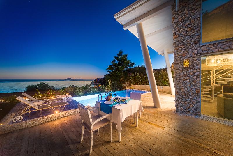 غرفة كلاسيكية سرير ملكى, The Marker Key West Harbor Resort