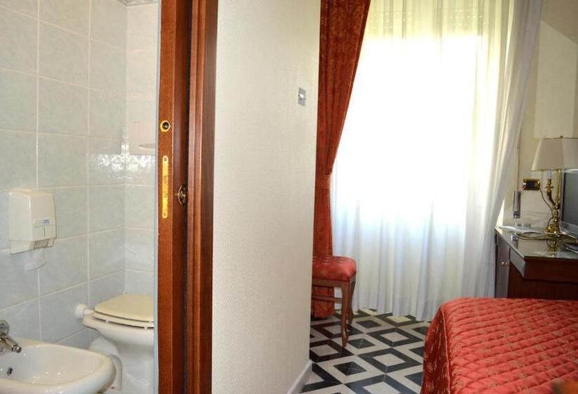 标准单人间, Villa Ida