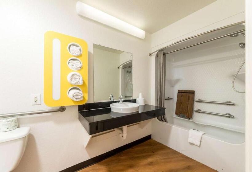 Номер Стандарт Адаптированный для Инвалидов, Motel 6 Seguin Tx
