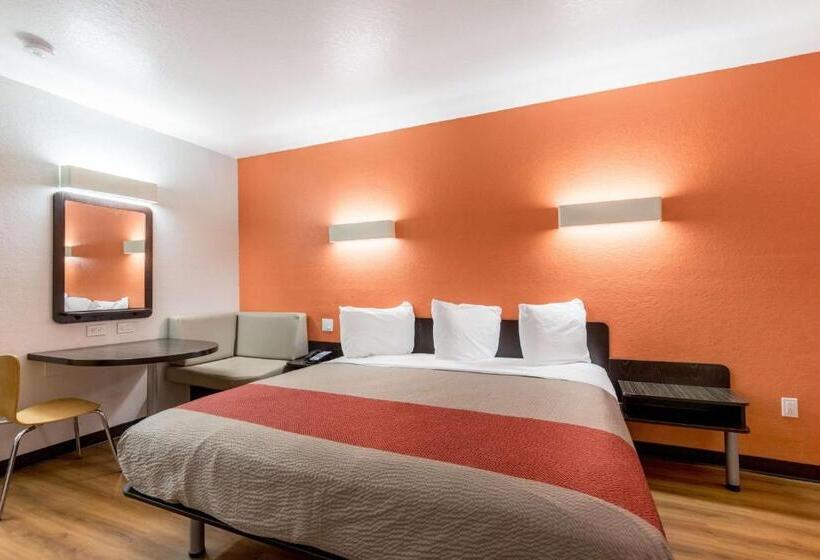 חדר סטנדרט עם מיטת קינג, Motel 6 Seguin Tx