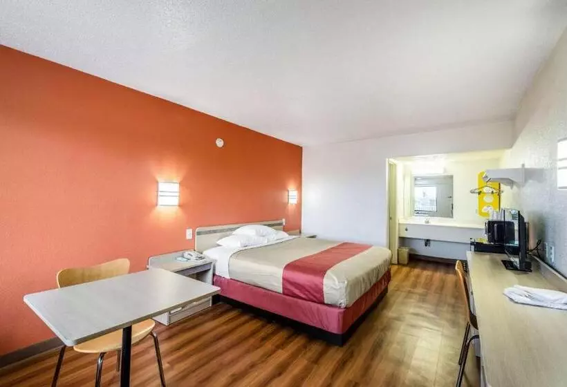 キングサイズベッドのスタンダードルーム, Motel 6 Anniston, Al