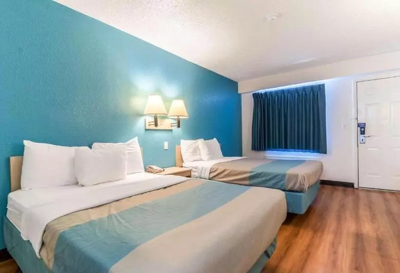 スタンダード４人部屋, Motel 6farmington Hills, Mi  Northwest  Farmington Hills