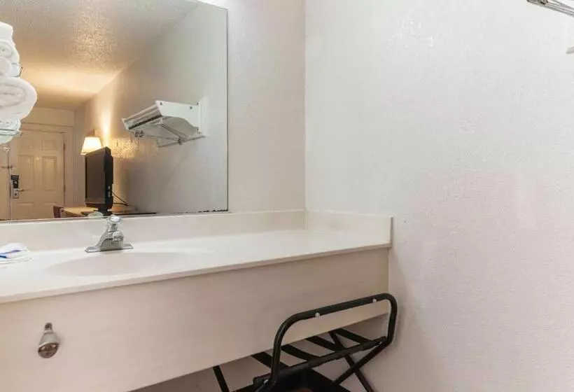 デラックスの４人部屋, Motel 6farmington Hills, Mi  Northwest  Farmington Hills