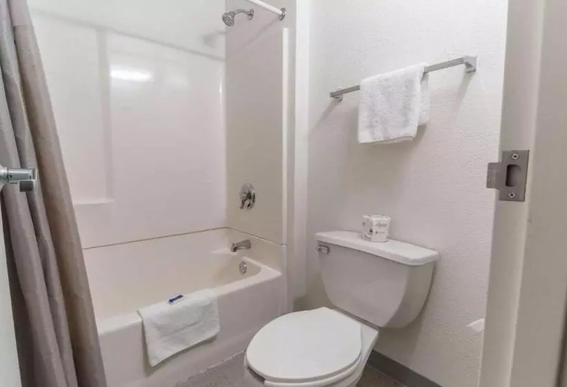 デラックスの４人部屋, Motel 6farmington Hills, Mi  Northwest  Farmington Hills