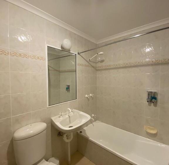 Четырехместный Номер Стандарт, Candlelight Lodge