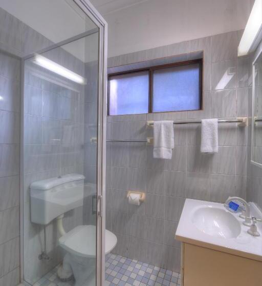 Семейный Номер, Candlelight Lodge