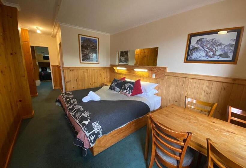 Семейный Номер, Candlelight Lodge