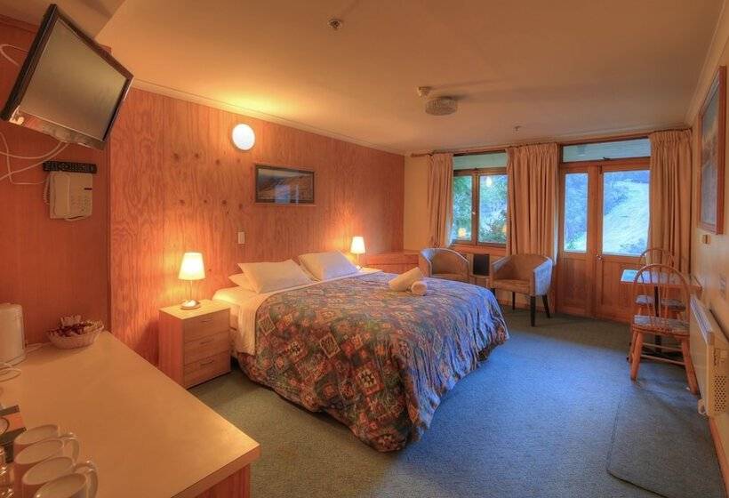 Семейный Номер, Candlelight Lodge