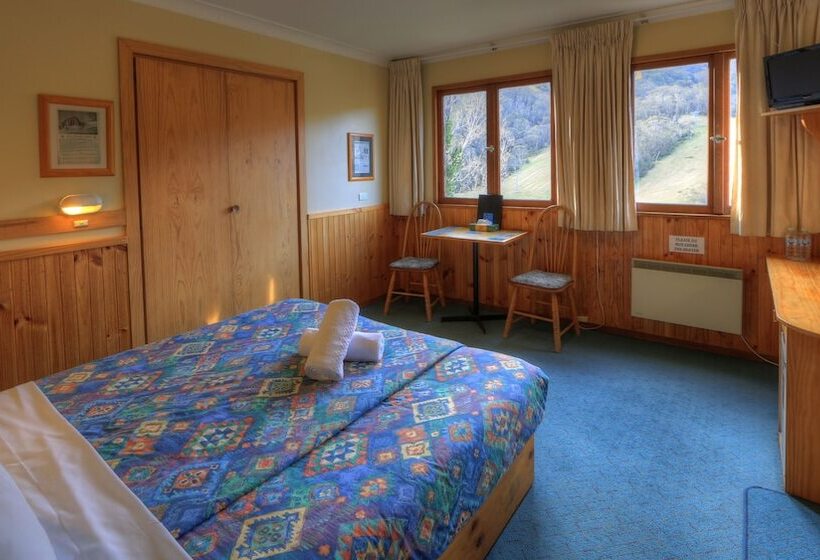 Номер Стандарт Трехместный, Candlelight Lodge