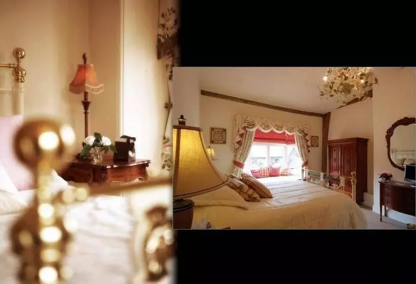 スタンダードルーム, Dunsley Hall