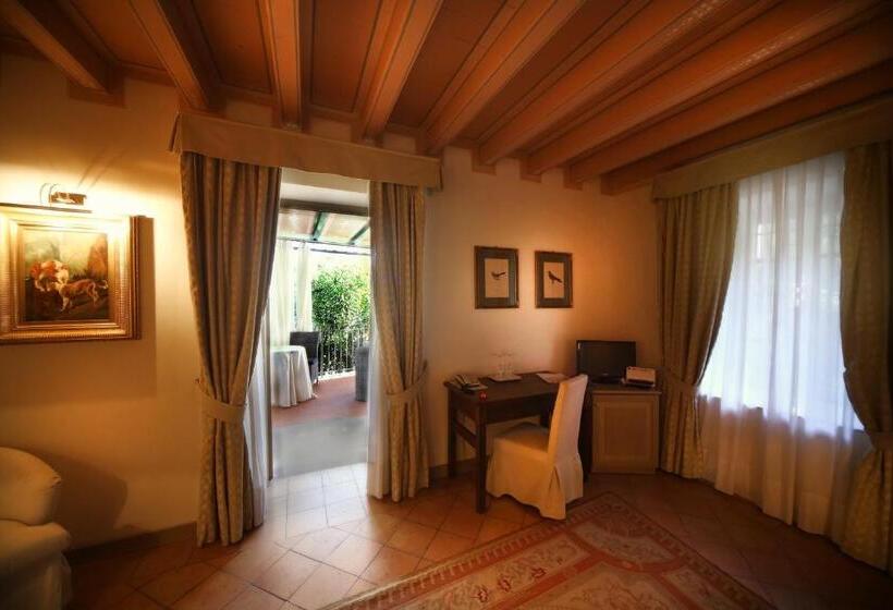 جناح جونيور, Romantik Hotel Relais Mirabella Iseo