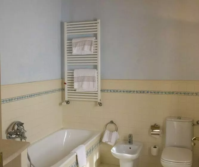 レイクビューデラックスルーム, Romantik Hotel Relais Mirabella Iseo