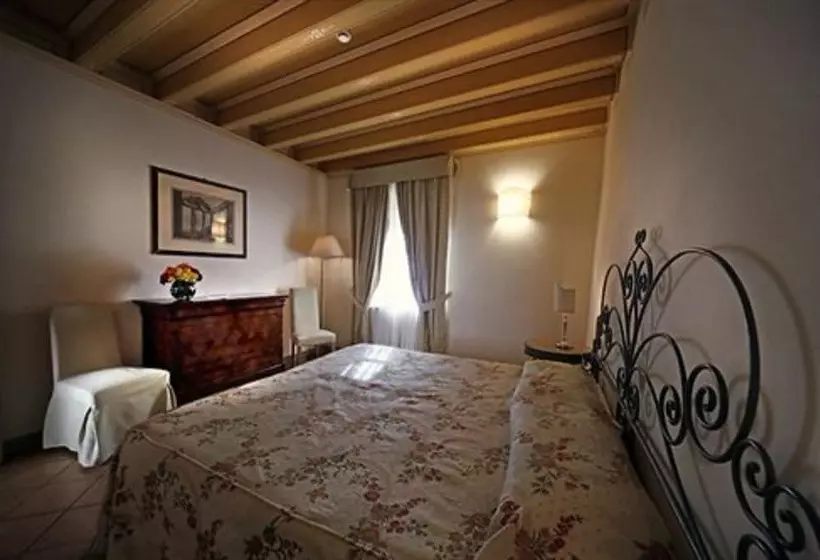 レイクビューデラックスルーム, Romantik Hotel Relais Mirabella Iseo