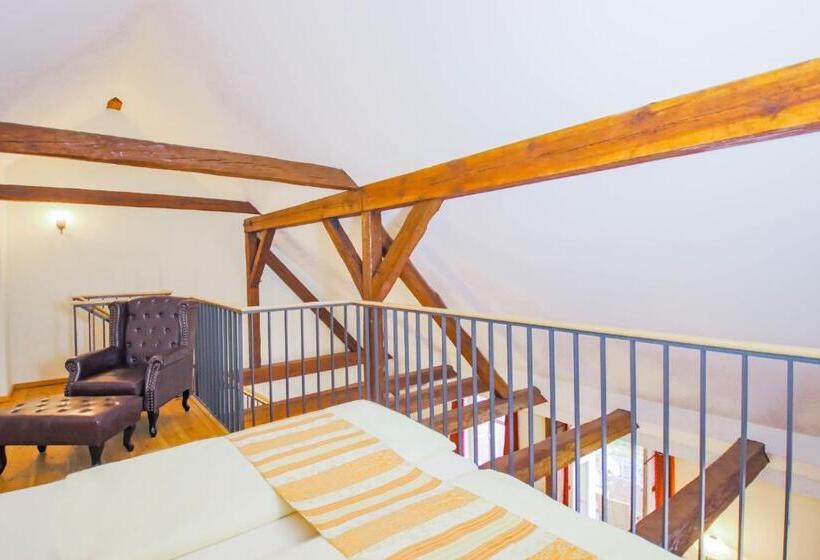 جناح مزوَّد بشرفة, Schlosshotel Fürstlich Drehna