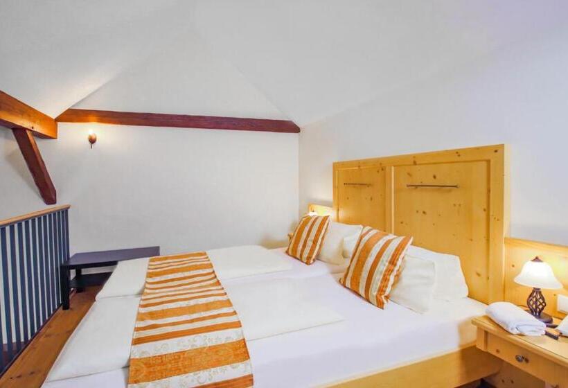 جناح مزوَّد بشرفة, Schlosshotel Fürstlich Drehna