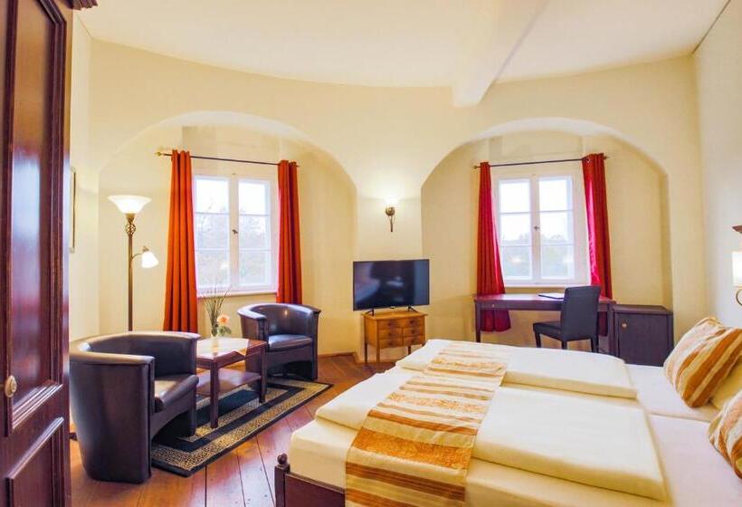 جناح جونيور عائلى, Schlosshotel Fürstlich Drehna