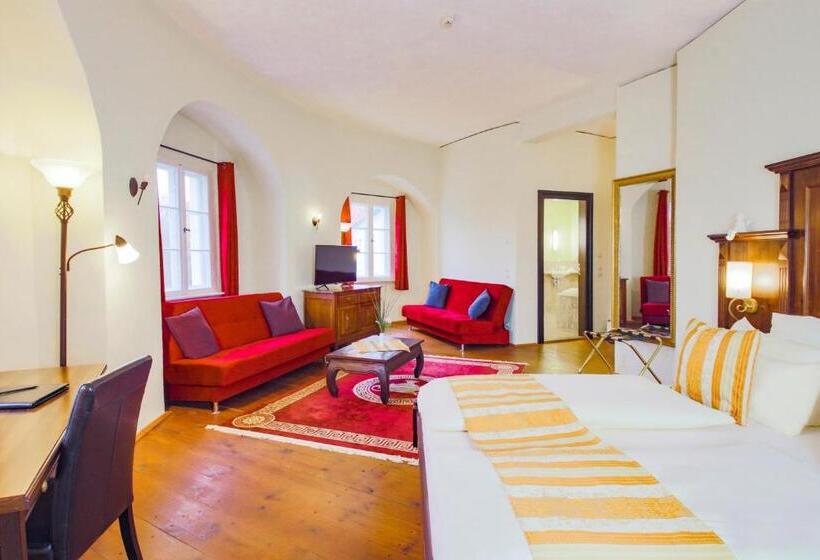 جناح جونيور عائلى, Schlosshotel Fürstlich Drehna