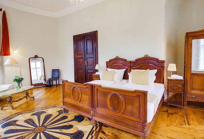 جناح, Schlosshotel Fürstlich Drehna