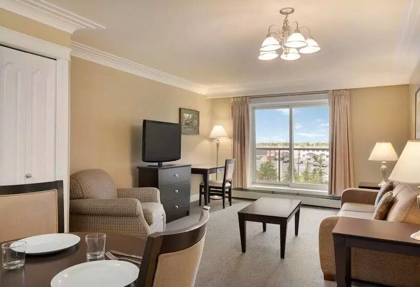 スイート, Stanton Suites Hotel Yellowknife