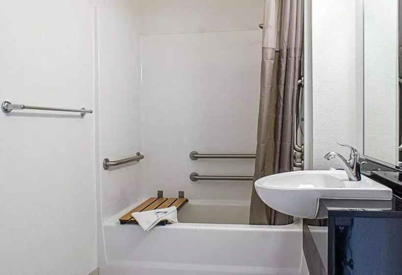 身障者適用スタンダードルーム, Motel 6kalispell, Mt