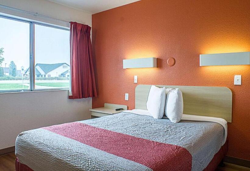 غرفة قياسية لذوى الاحتياجات الخاصة, Motel 6kalispell, Mt