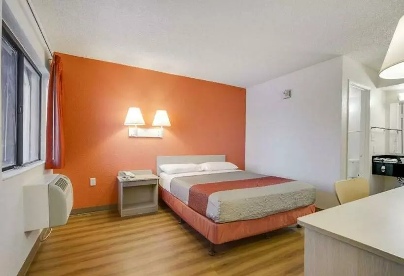 身障者適用スタンダードルーム, Motel 6tempe, Az Broadway Asu
