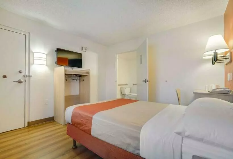 身障者適用スタンダードルーム, Motel 6tempe, Az Broadway Asu