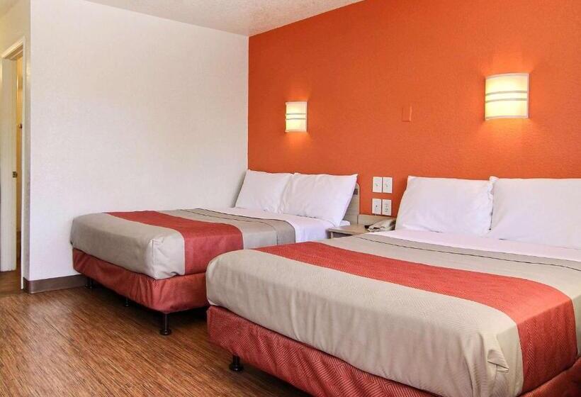 חדר סטנדרט לארבעה, Motel 6abilene, Tx