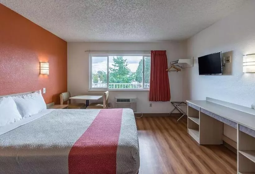 キングサイズベッドのスタンダードルーム, Motel 6 Beaverton, Or