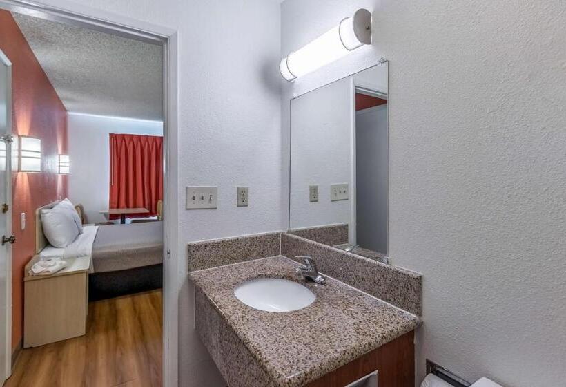 Номер Стандарт Адаптированный для Инвалидов, Motel 6 Beaverton, Or