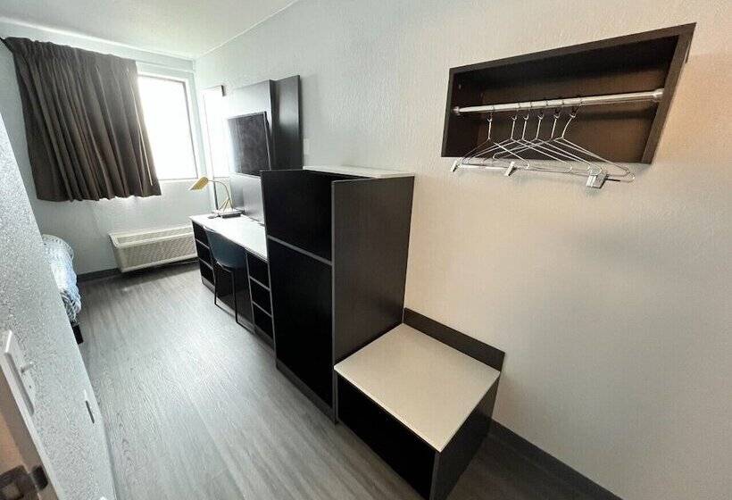 Номер Deluxe, Motel 6council Bluffs, Ia  Omaha East