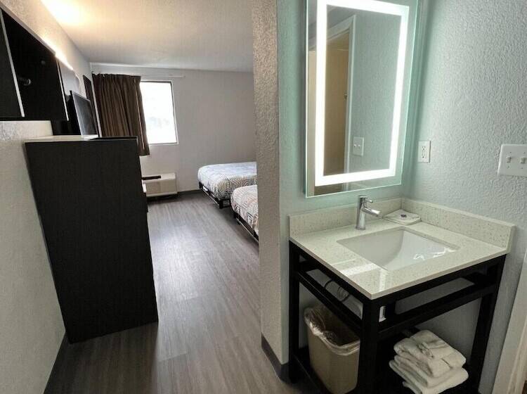 Номер Deluxe, Motel 6council Bluffs, Ia  Omaha East